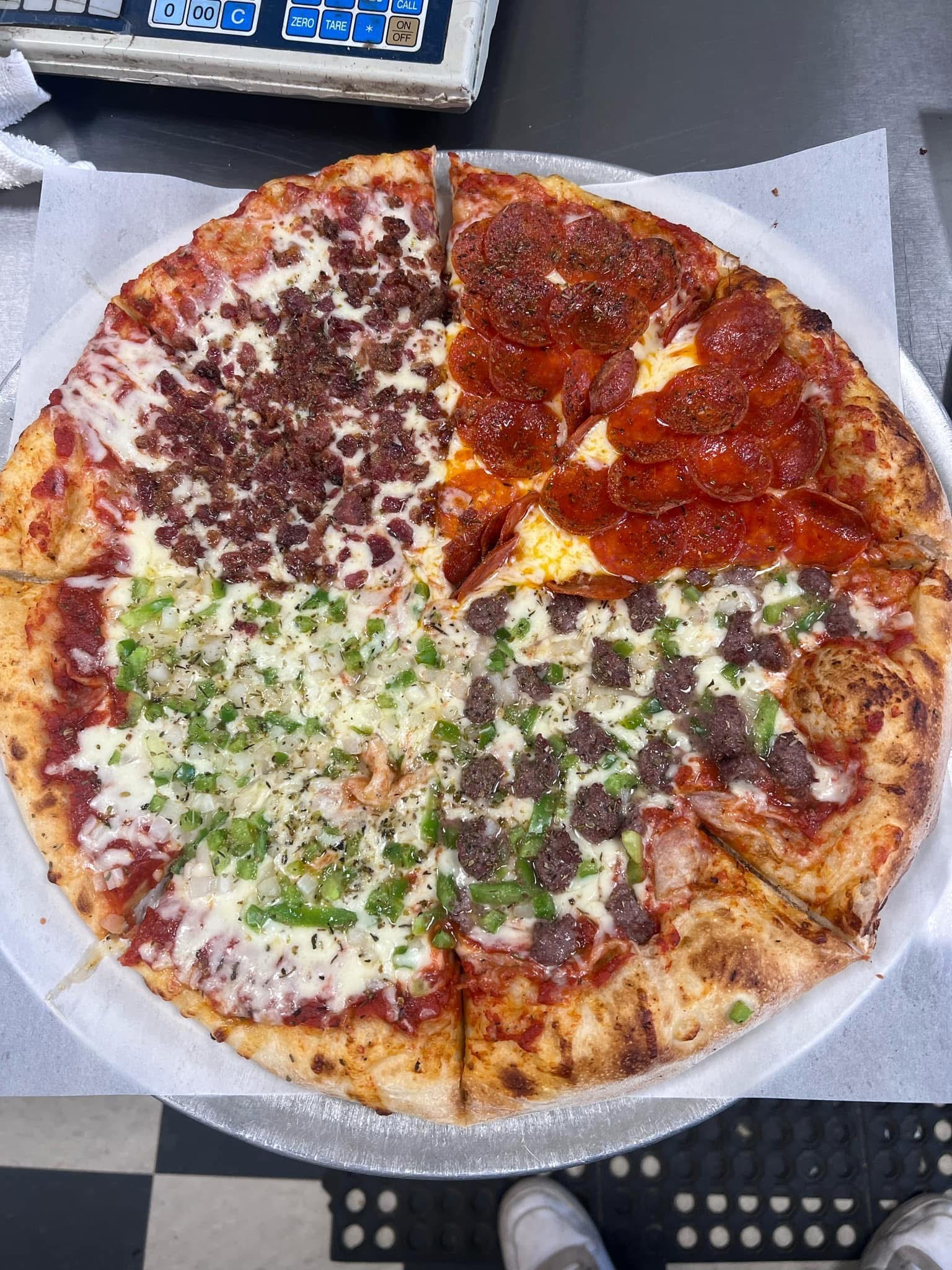 Kennebec Market pizza